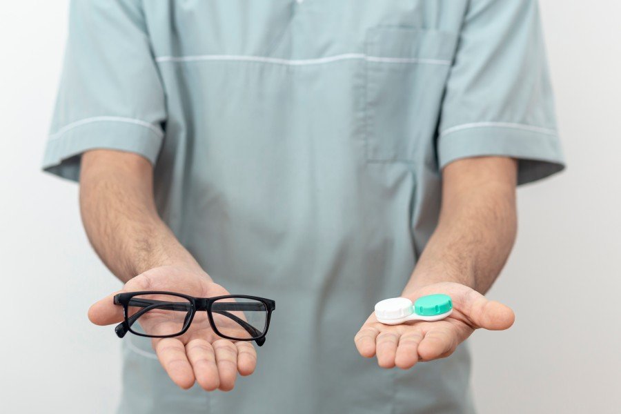 Glasses vs Contact Lenses for Myopia in Gurugram